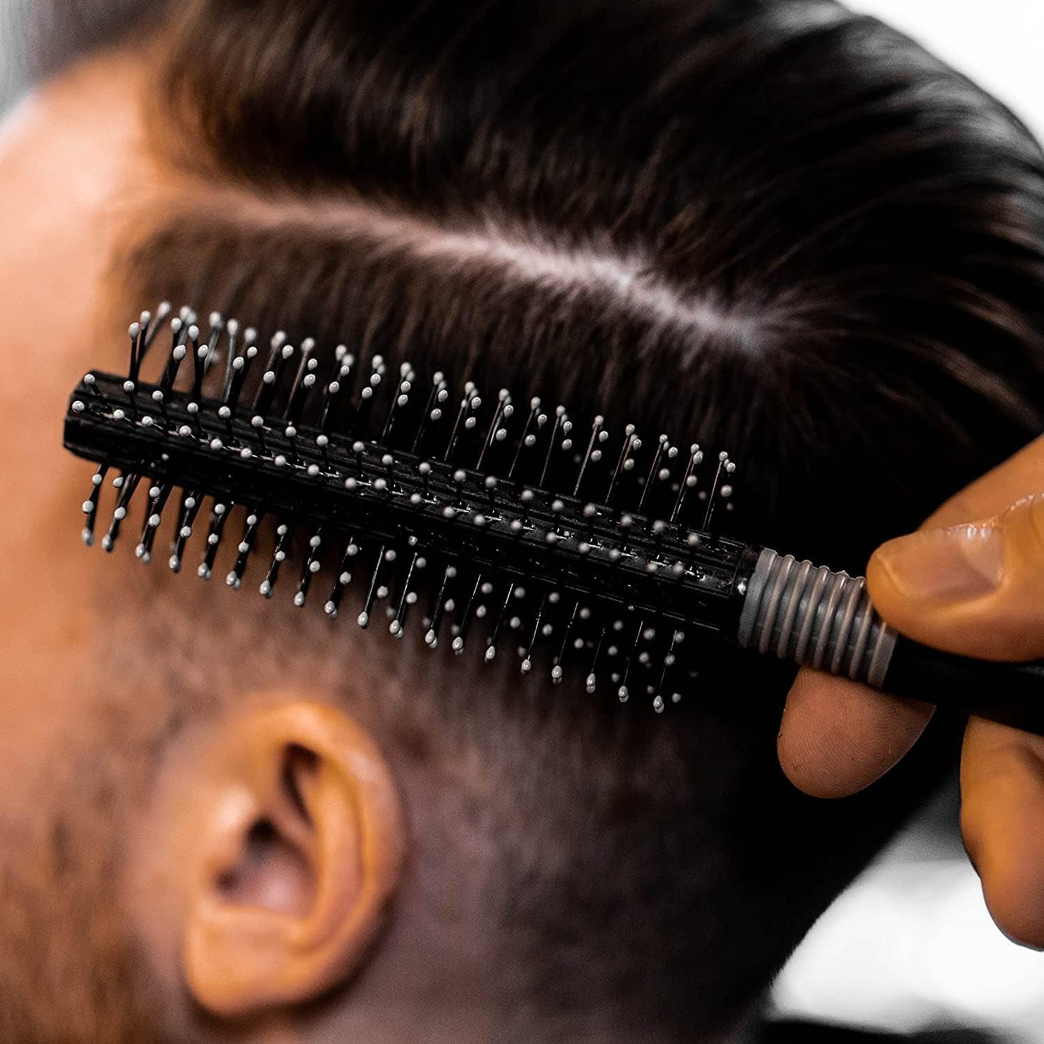 round Hair Brush for Men - 18 Cm, Black Double-Sided Barrel - Quiff Roller for Blow Dry Hair Styling & Beard round Brush for Men Rotating Volume Control