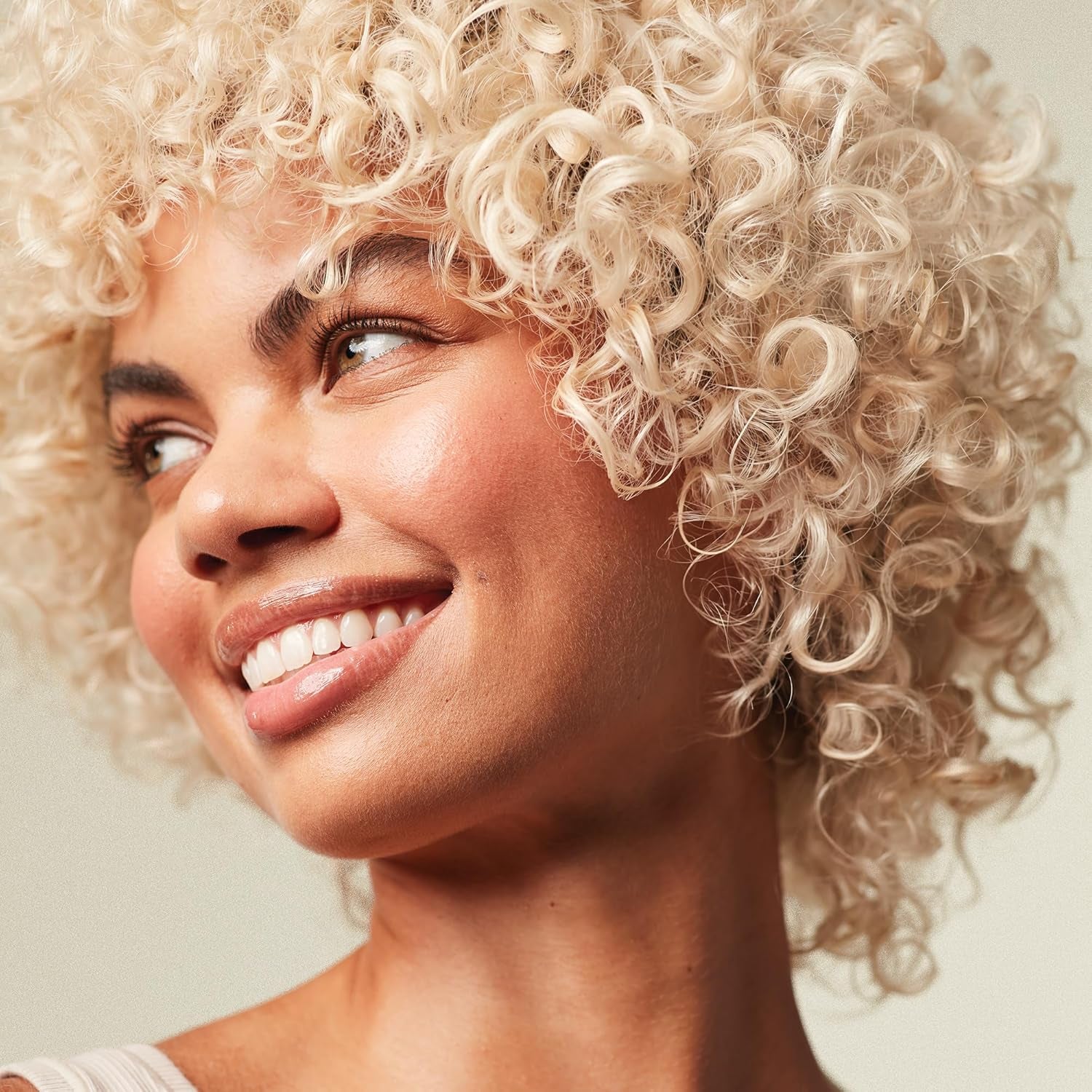 Paul Mitchell Forever Blonde Leave-In Treatment Spray, Repairs + Adds Shine, Ideal for Bleached + Lightened Hair, 150 Ml